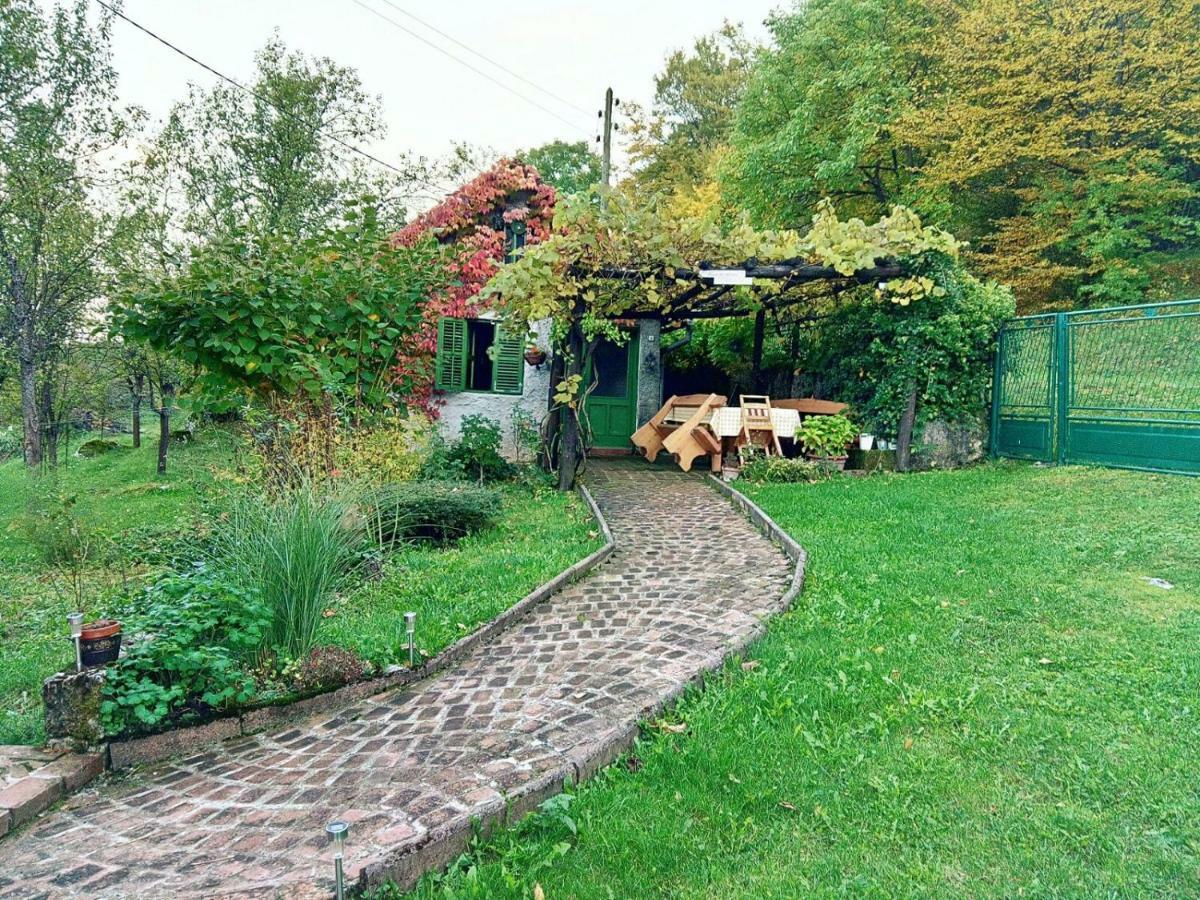 Holiday Home Modric Otocac Exterior photo
